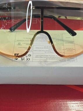 SHEIN Black Frame Amber Gradient Shield Visor Sunglasses with Gold Bridge